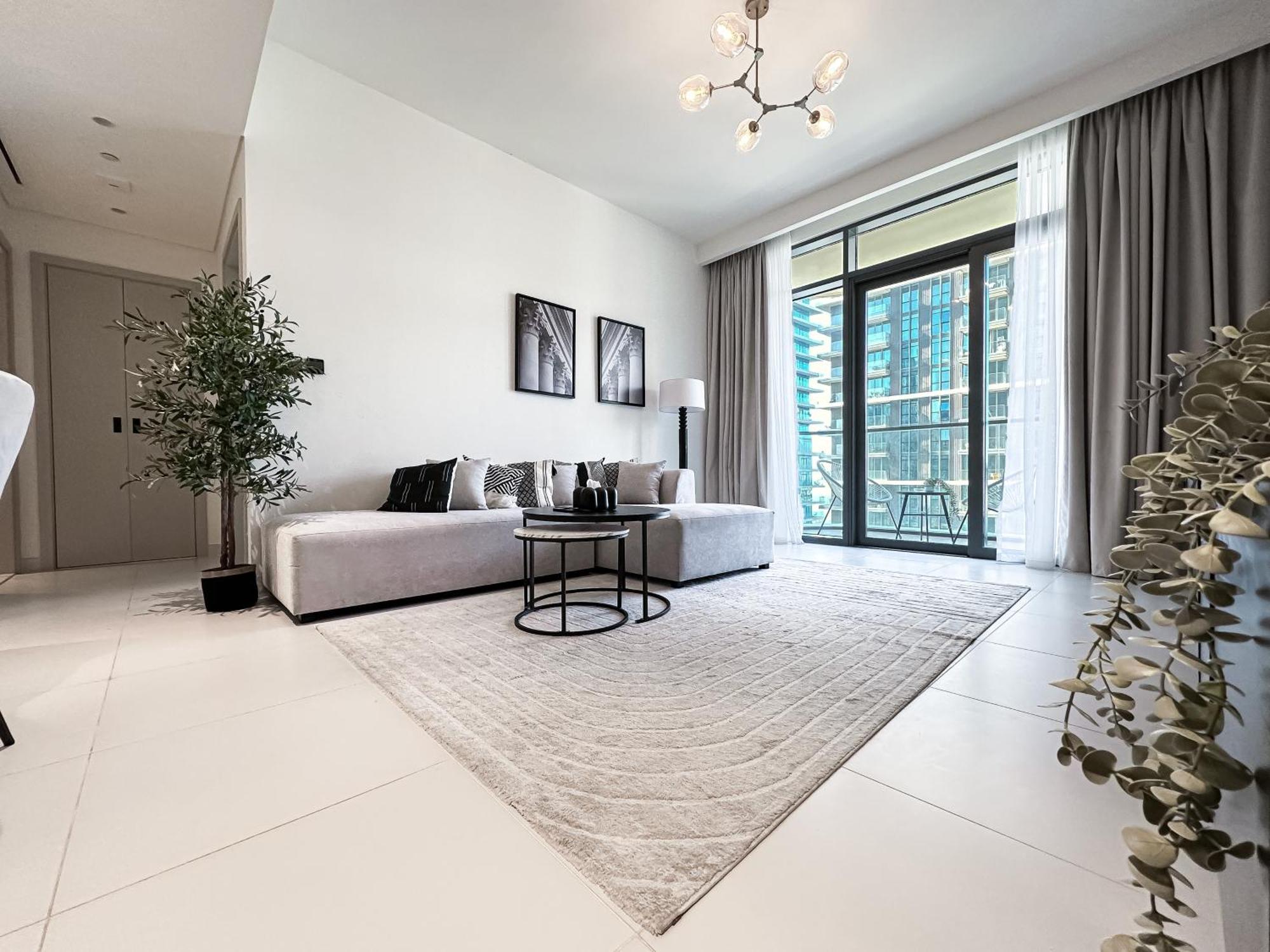 Trophy - Majestic Mingle Marina Apartment Dubai