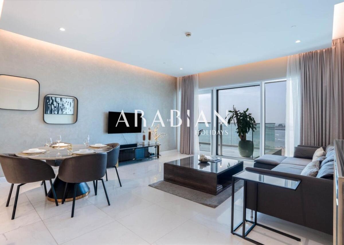 Exquisite 2br At 1 Jbr With Sea View Dubaï