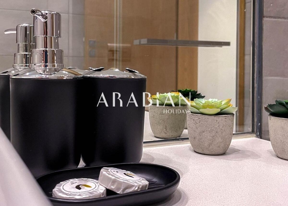 Exquisite 2br At 1 Jbr With Sea View Dubaï