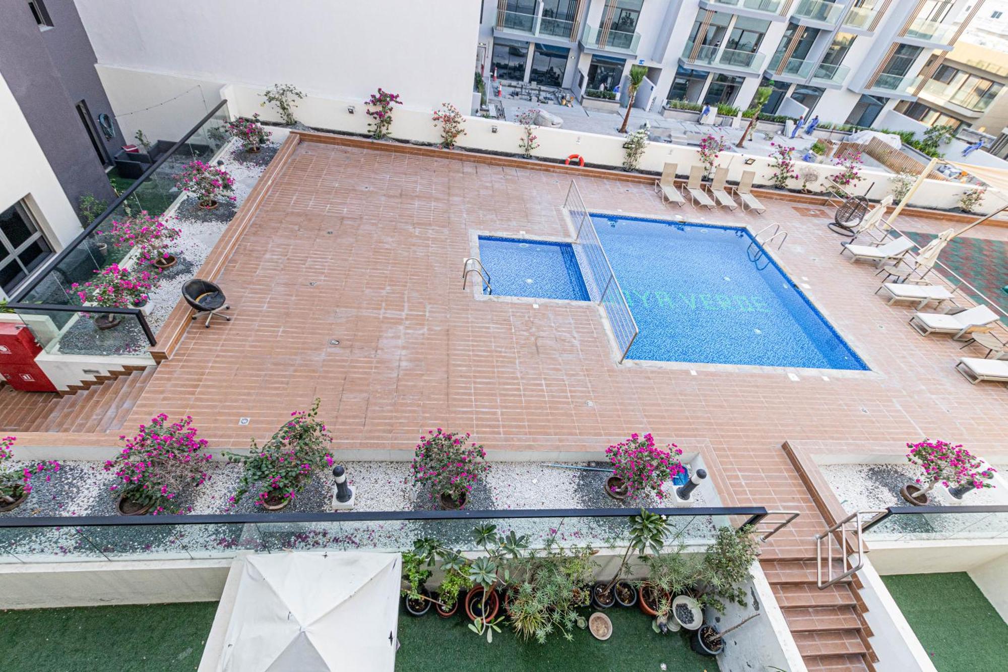 Chic Fully Furnished Joya