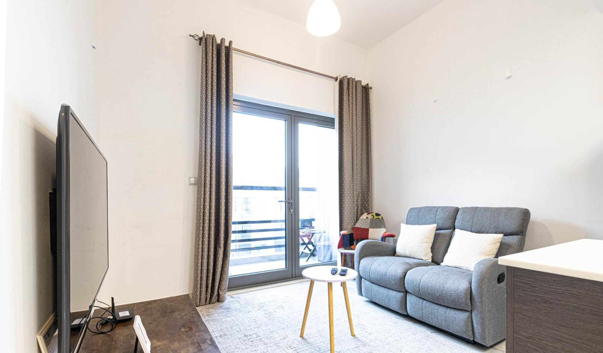 Chic Fully Furnished Joya Appartement