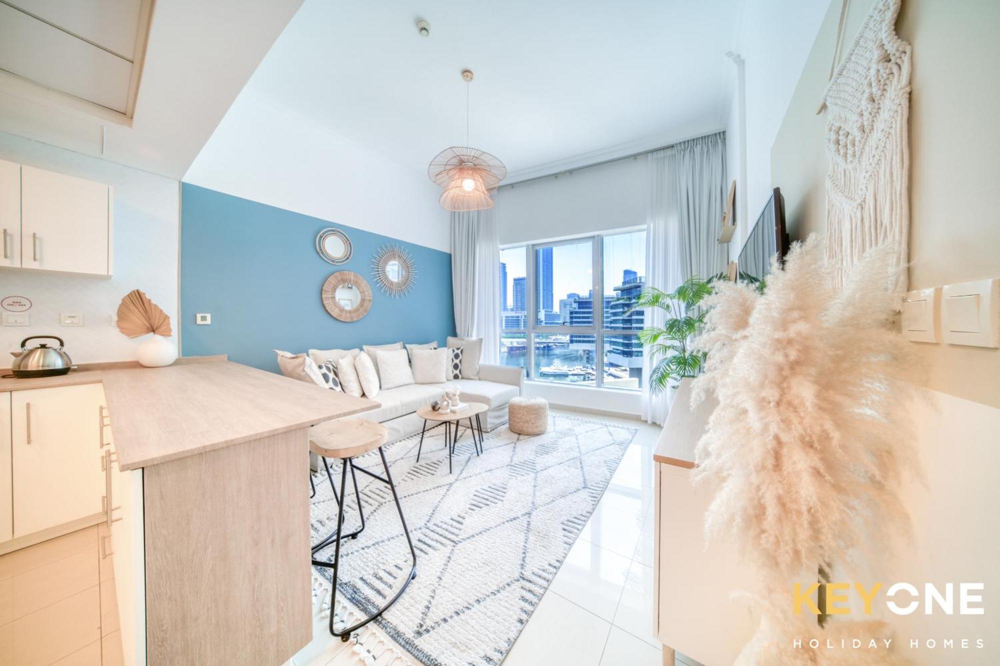 Contemporary One Bedroom 2 *