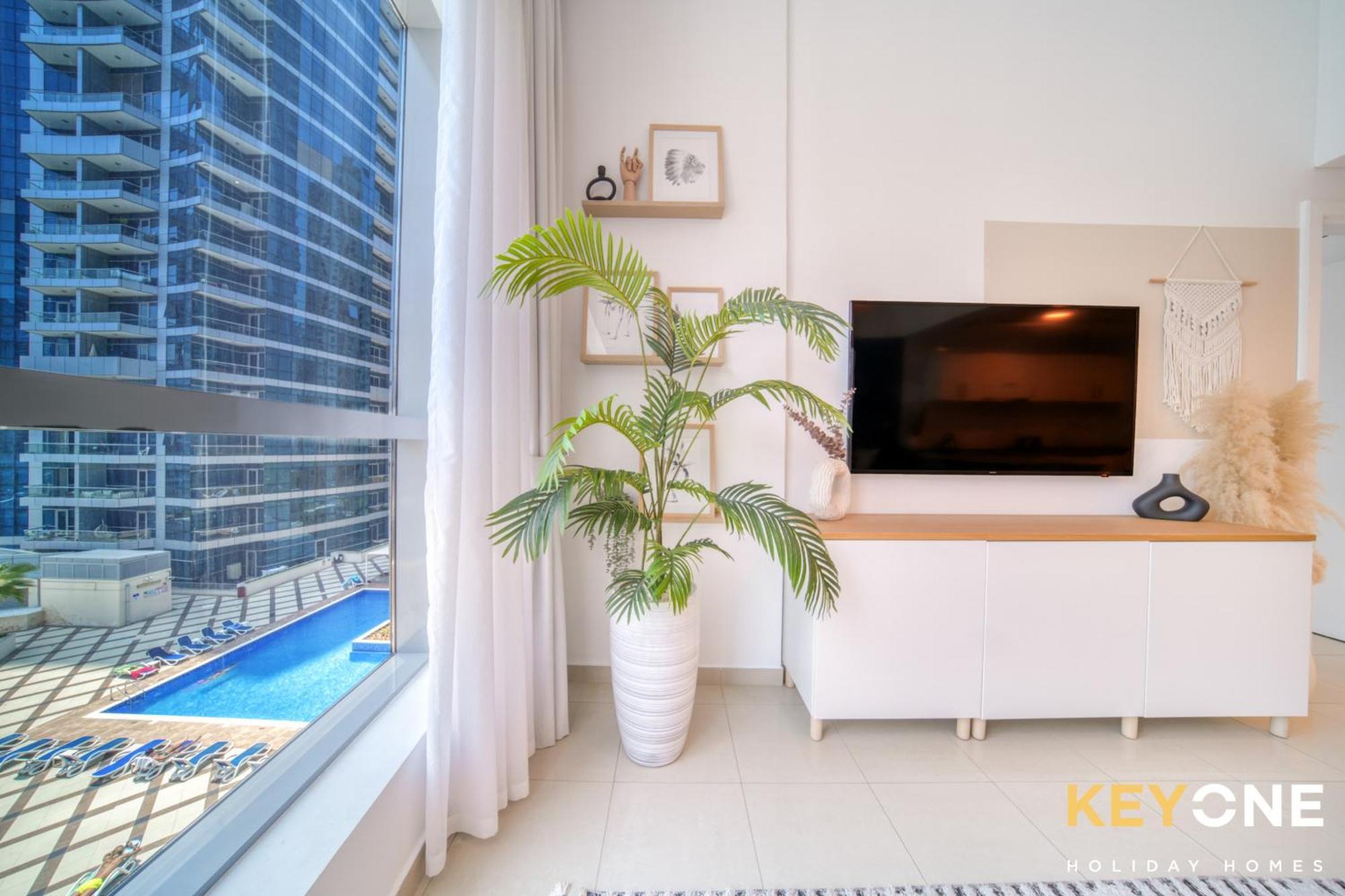 Contemporary One Bedroom 2