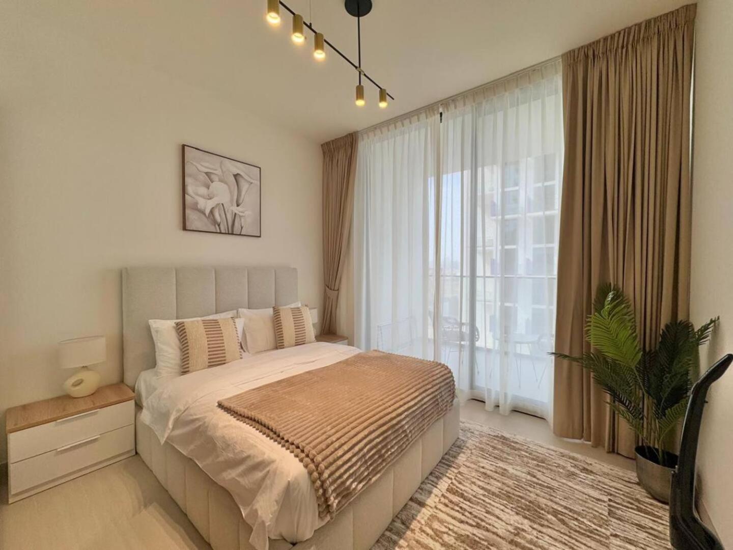 Spacious 1br In Jvc With Big Balcony Appartement Dubaï