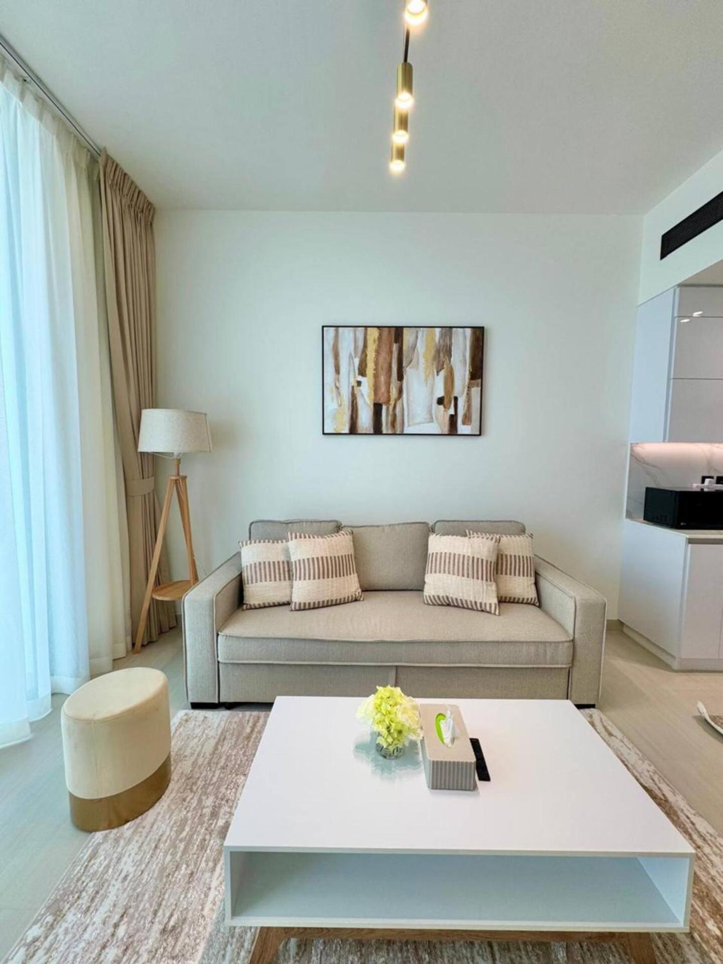 Spacious 1br In Jvc With Big Balcony Dubaï