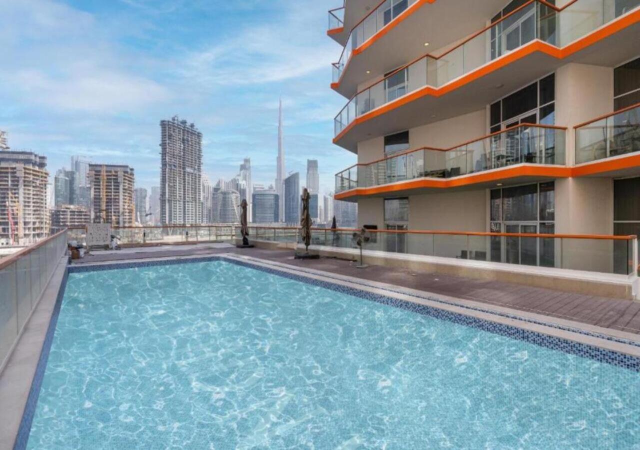 Bespoke Homes - With Canal Views In Millenium Binghatti Residences Dubái