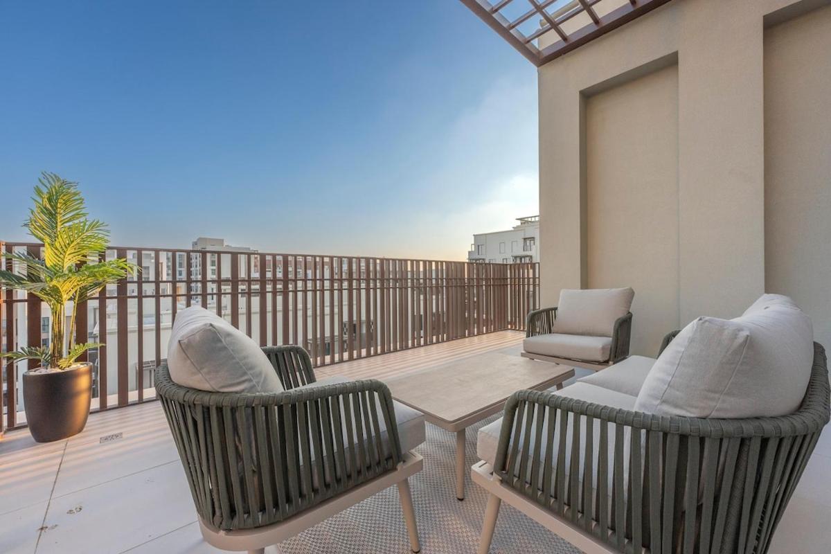 Peaceful 4-bedroom Bright Kitchen Space In Creek Harbour Dubaï