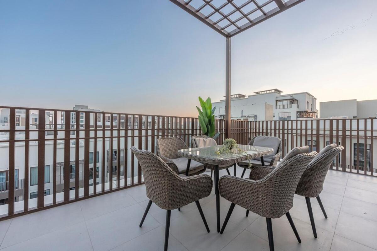 Peaceful 4-bedroom Bright Kitchen Space In Creek Harbour Appartement Dubaï