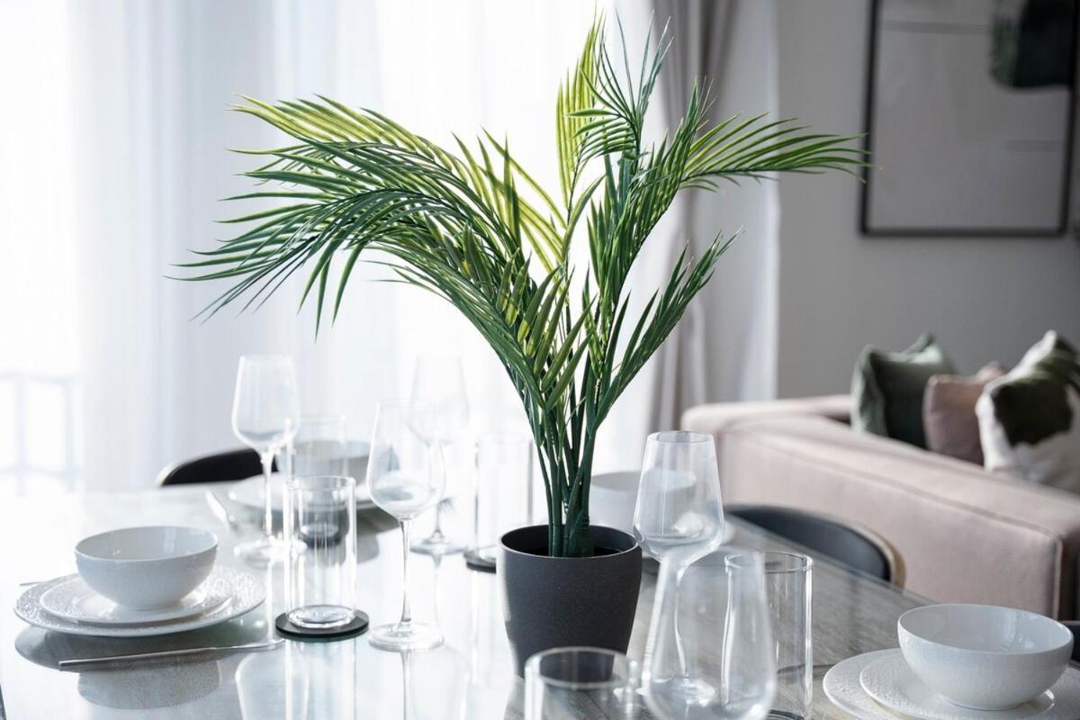 Appartement Peaceful 4-bedroom Bright Kitchen Space In Creek Harbour *