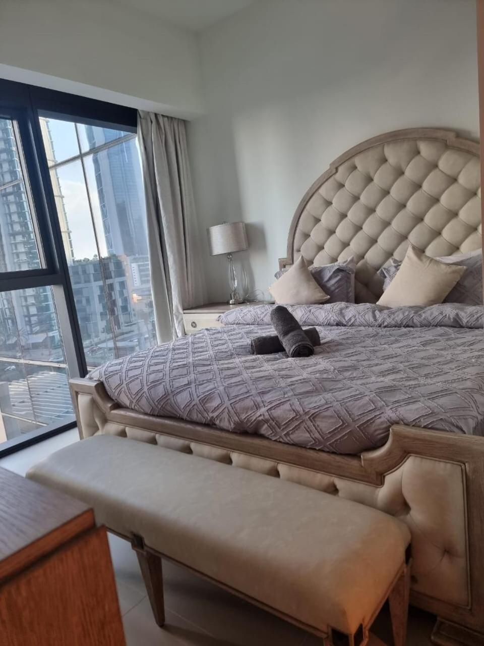 Apartemen Luxury 2 Bedroom Act 1 *