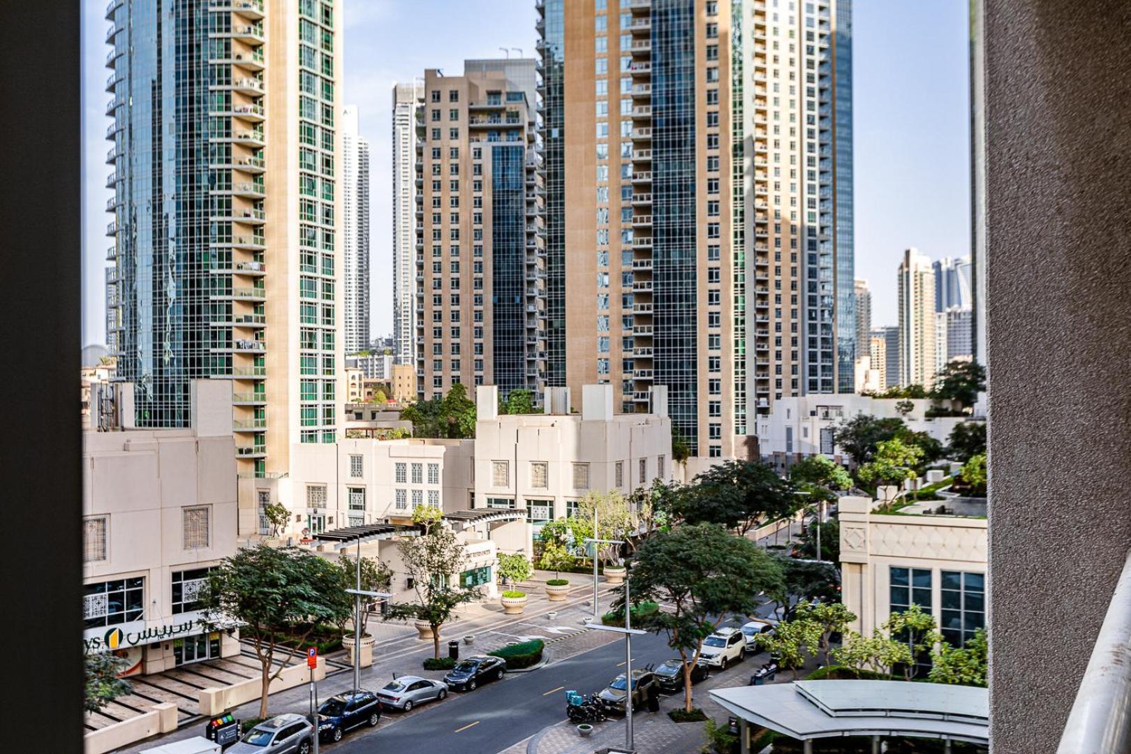 Apartamento 29 Blvd Tower 1, Renovated 2bdr In Downtown *