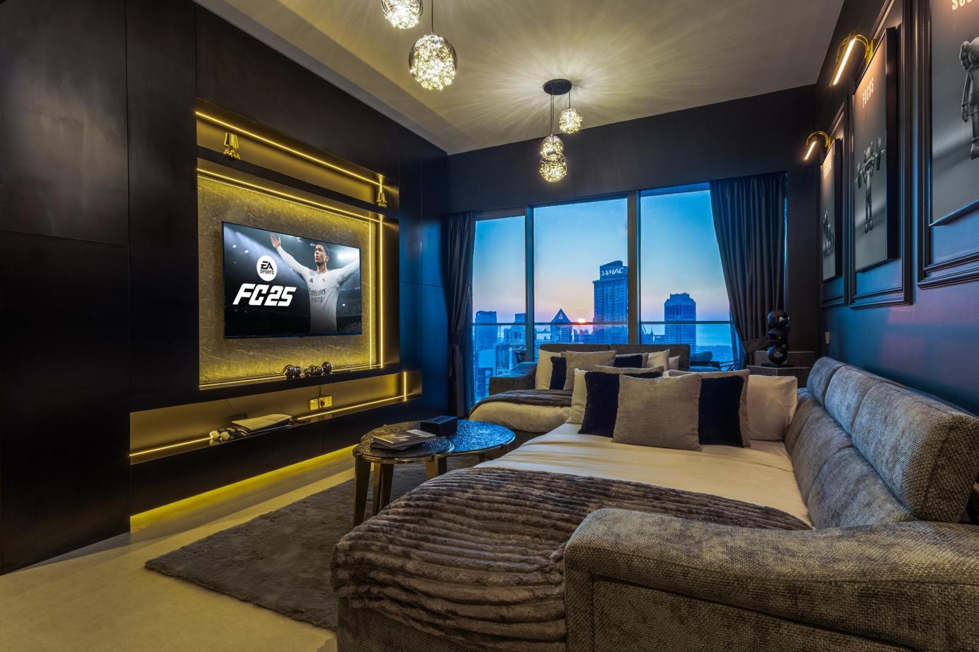 Brand New Luxe Downtown 46th Floor