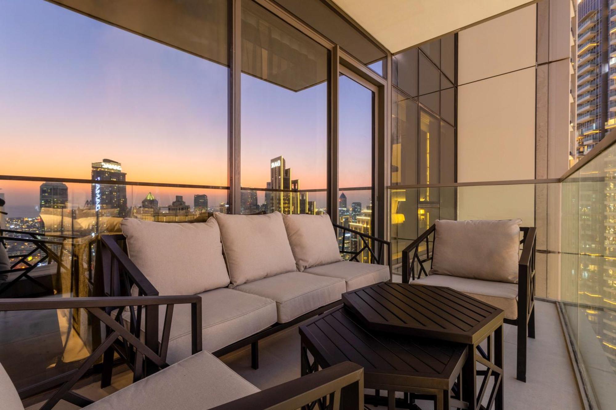 Brand New Luxe Downtown 46th Floor