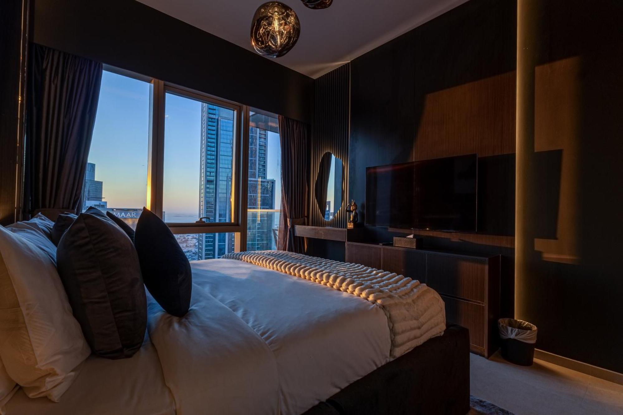 Brand New Luxe Downtown 46th Floor * Dubaï