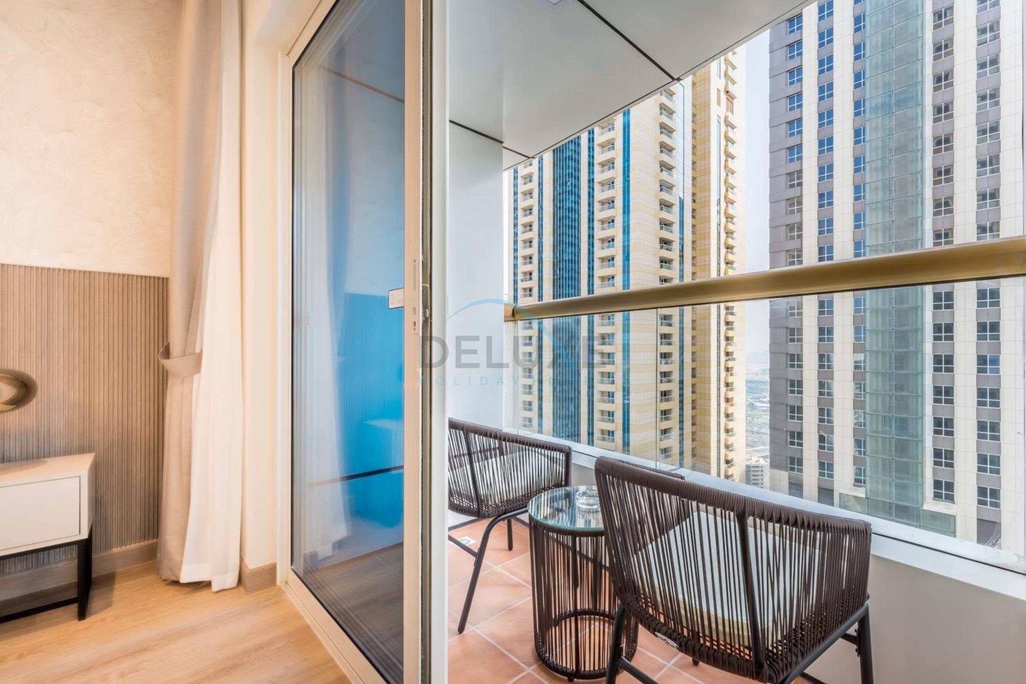 Renovated Unit With Skyscraper Views, Close To Jbr Beach, Elite Residence, Marina By Deluxe Homes * Dubái