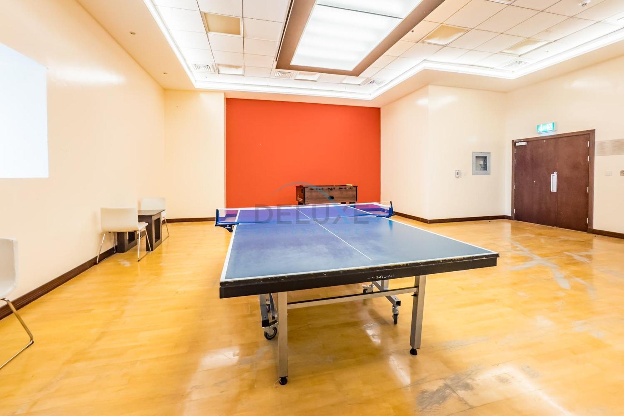 Appartement Renovated Unit With Skyscraper Views, Close To Jbr Beach, Elite Residence, Marina By Deluxe Homes Dubaï