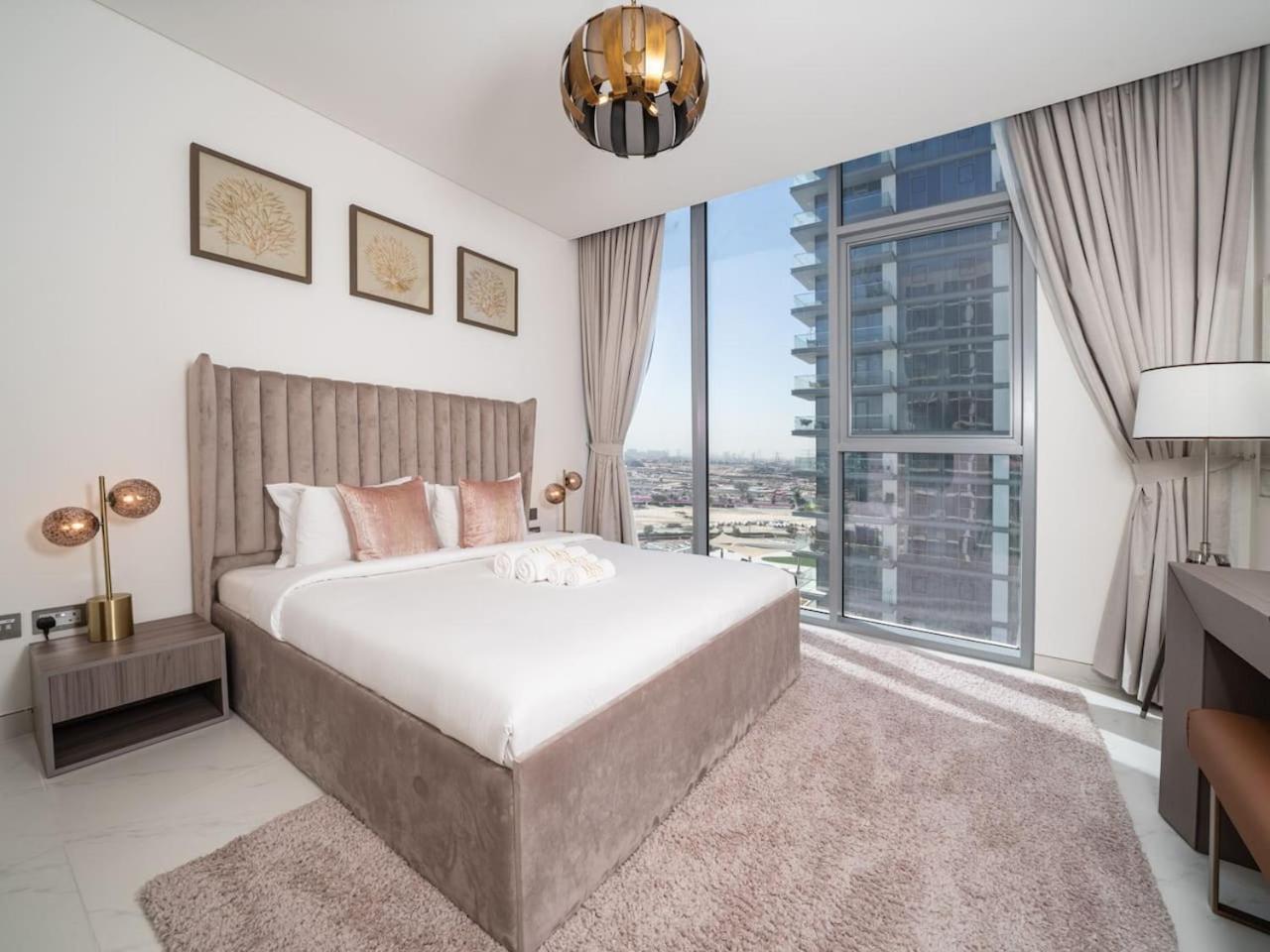 Appartement Luxury Lagoon-side Living 1-bed In District One Dubaï
