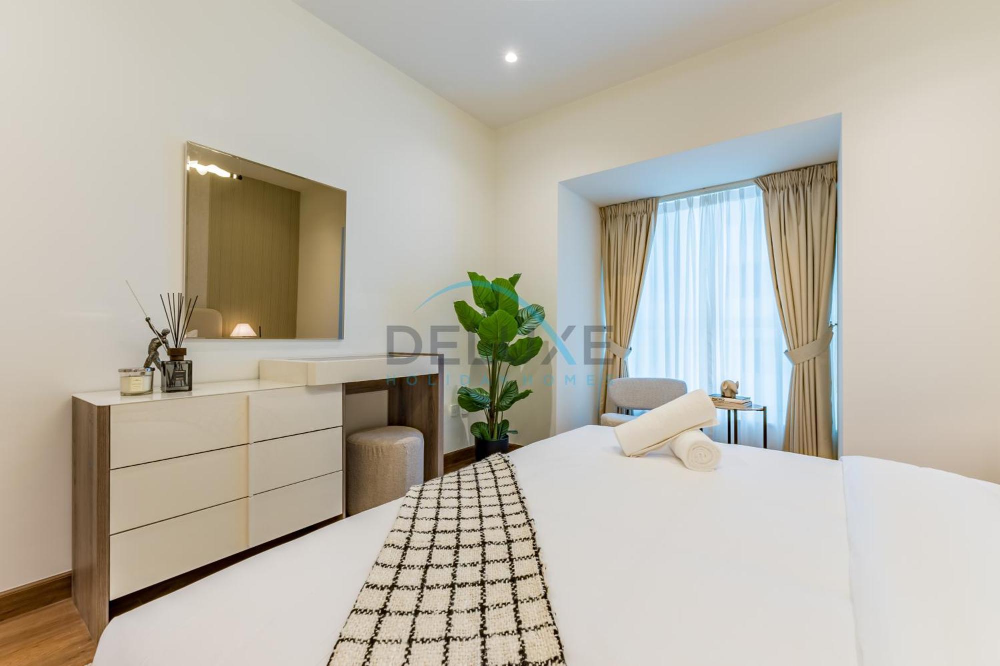 Appartement Revamped 1br Unit With Partial Sea & Palm Jumeirah Views Close To , Elite Residence, Marina By Deluxe Homes