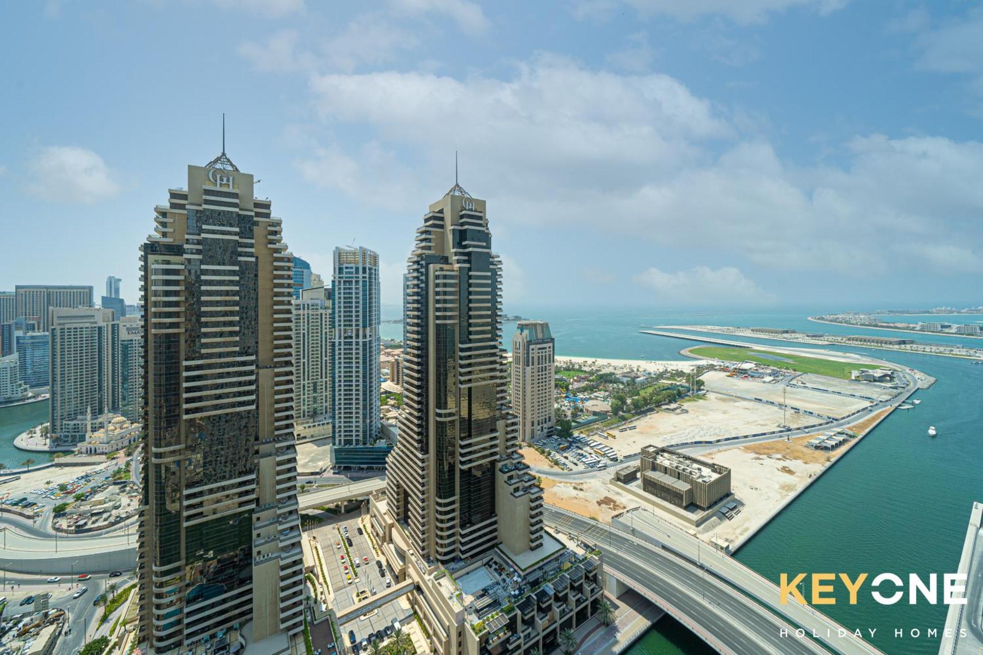 Lavish One Bedroom With Amazing Sun Deck & Pool Apartment