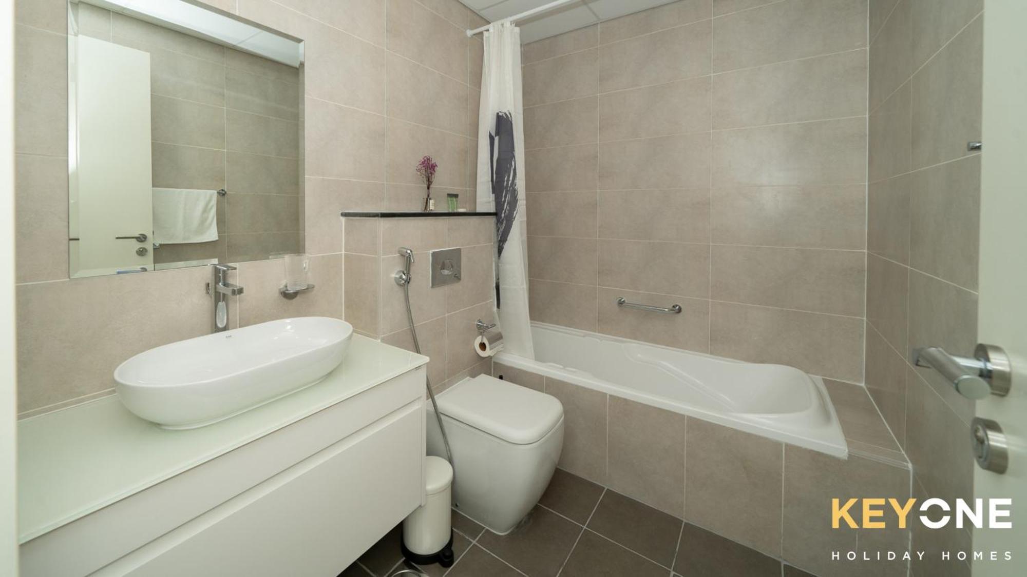 Elegant One Bedroom In Damac Hills Apartamento