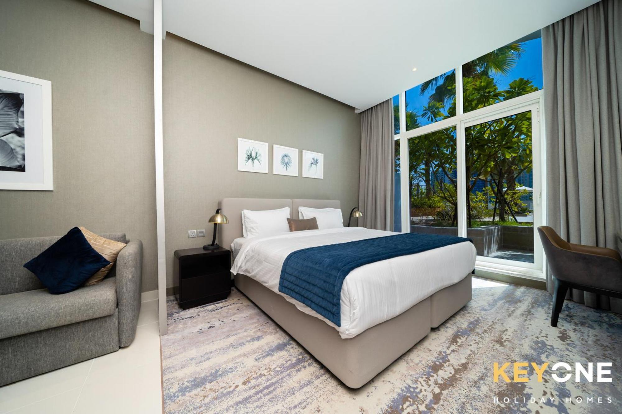 Elegant Studio Living In Prive Apartment