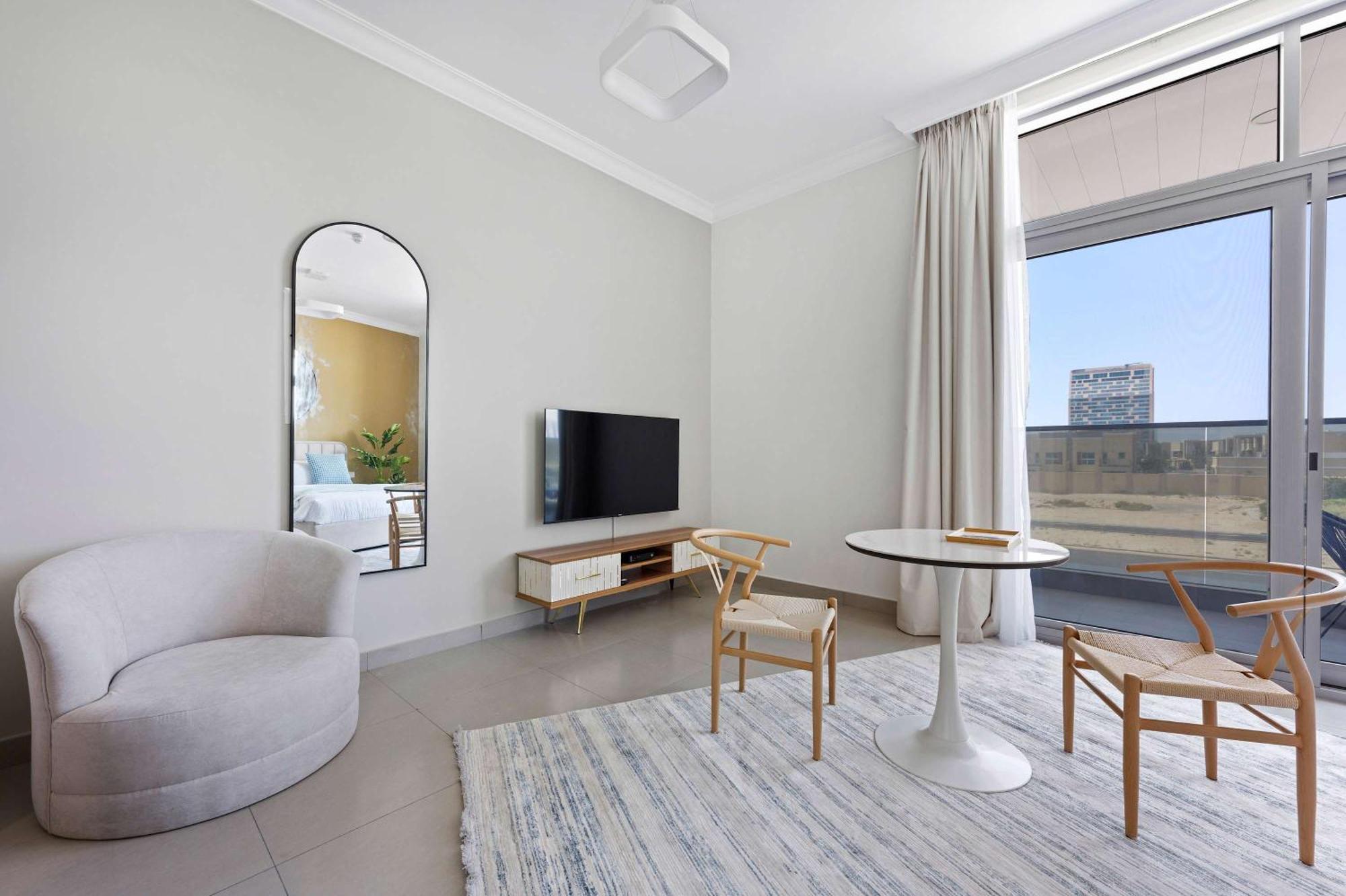 Silkhaus New In Art Gardens Gym & Pool Access Apartament Dubai