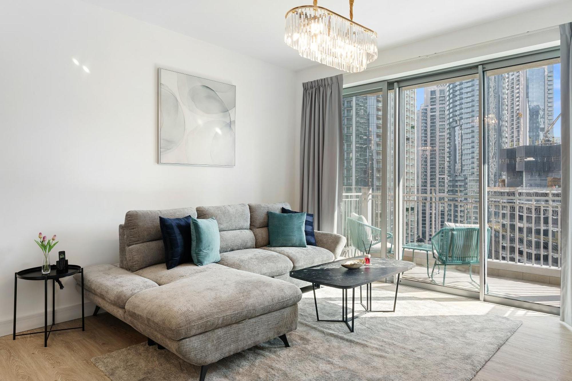 Glamorous & Cozy 2br In Downtown With Fountain Views