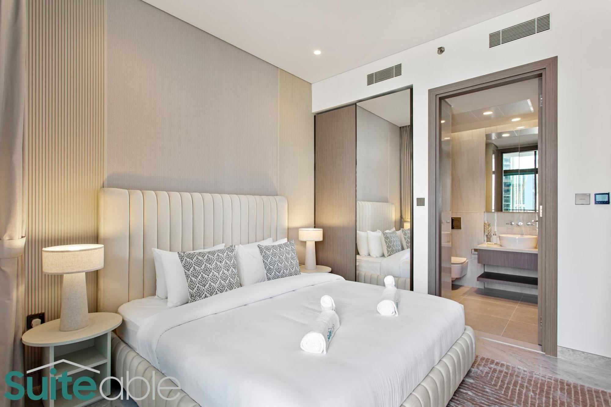Luxury One Bedroom With Burj Khalifa View * Dubaï