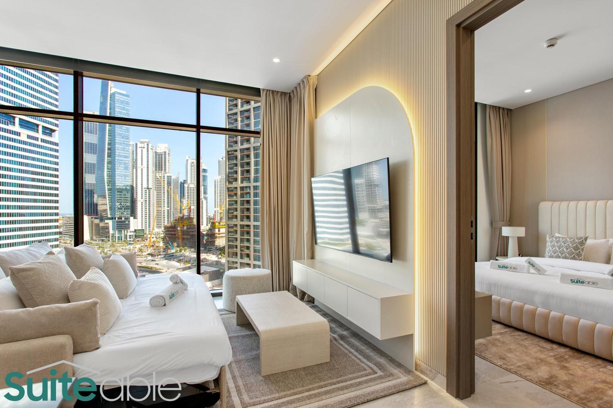 Luxury One Bedroom With Burj Khalifa View Apartment