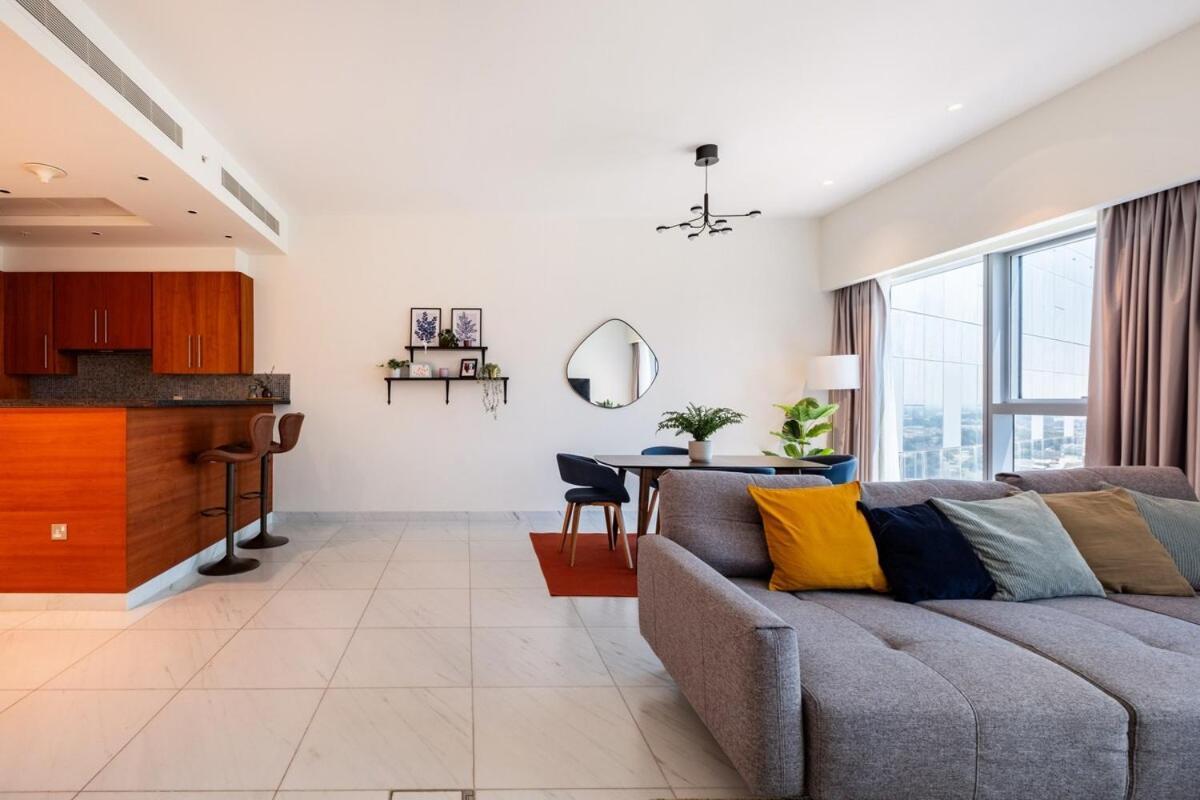 Apartamento Park Tower Difc - 10 Minutes Walk To Metro - Spacious 1bdr