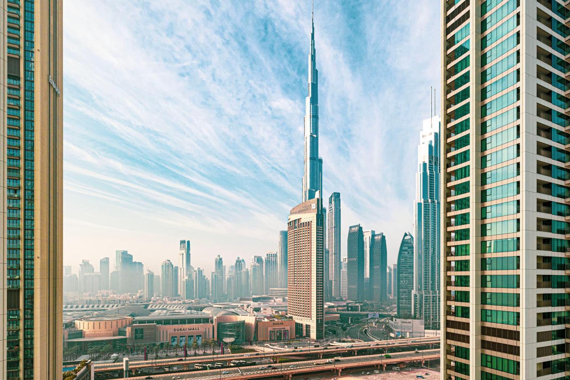 Fresh New 2 Bedroom! Amazing Burj Khalifa View! 5-star Pool & Gym Access!