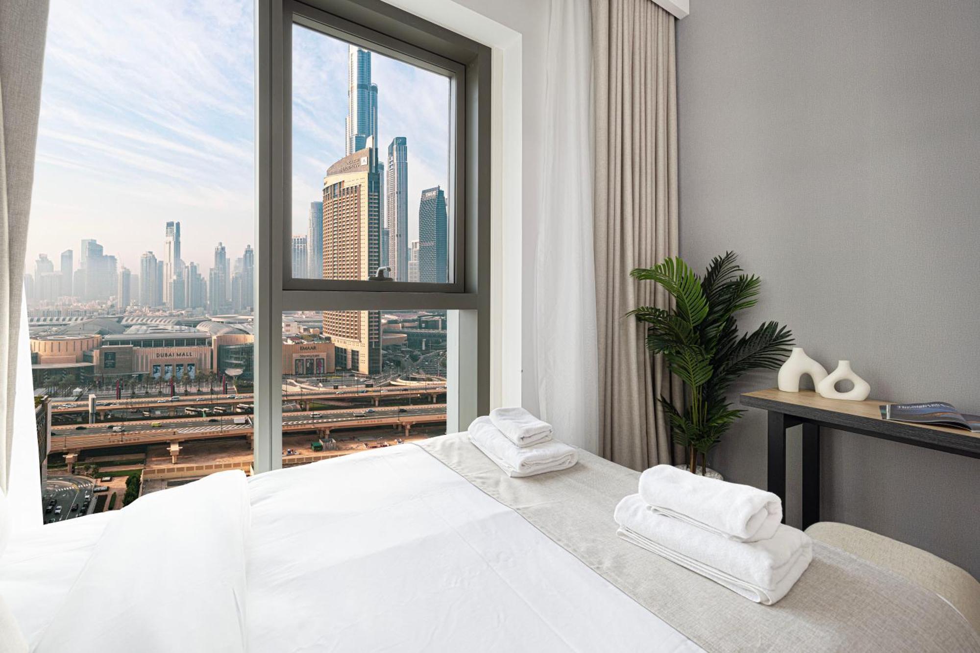 Appartement Fresh New 2 Bedroom! Amazing Burj Khalifa View! 5-star Pool & Gym Access!