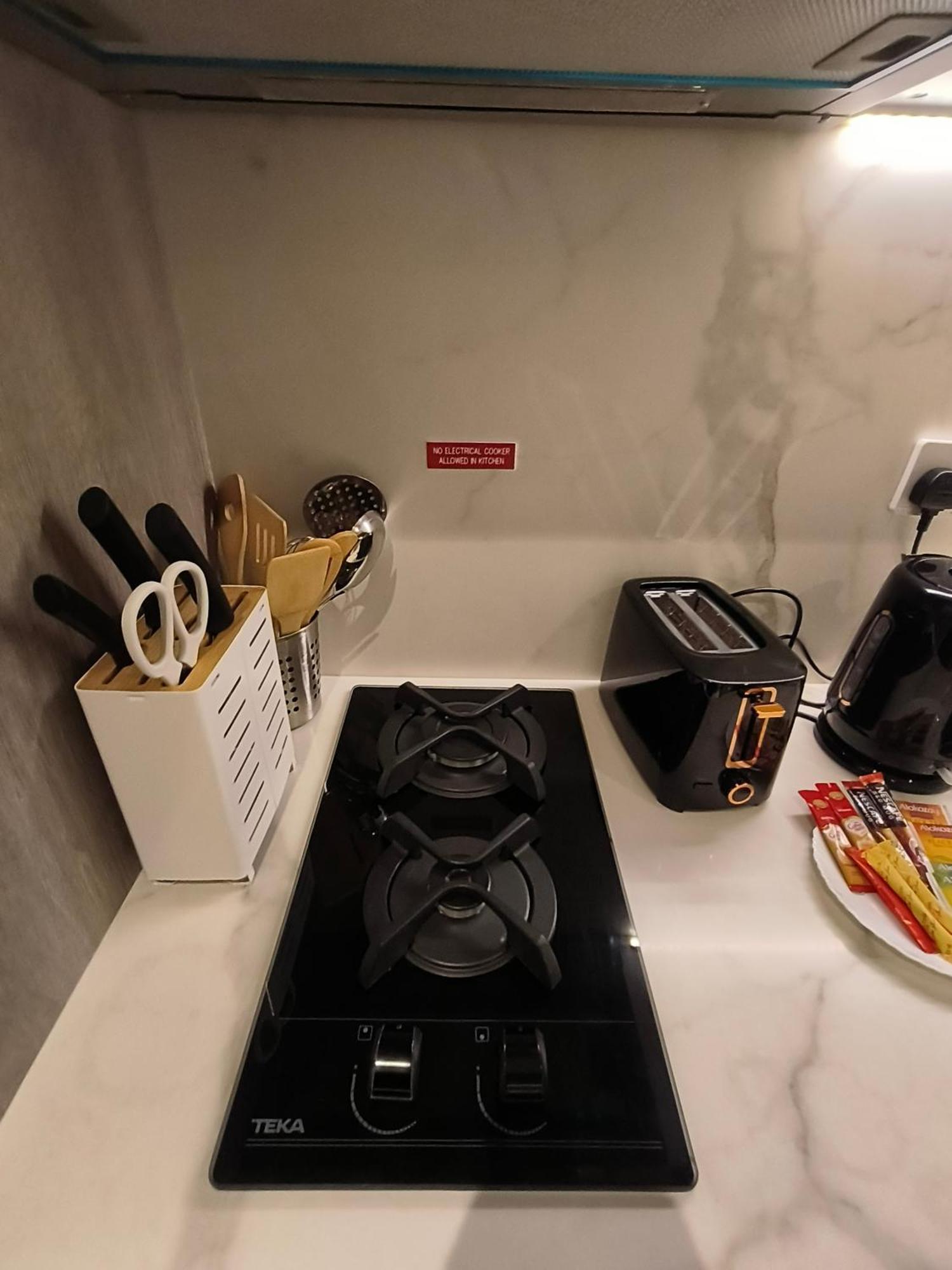 Boutique Loft, Stylish, Cozy And Luxurious Style In Wonderful Building With 2 Pools & Gym