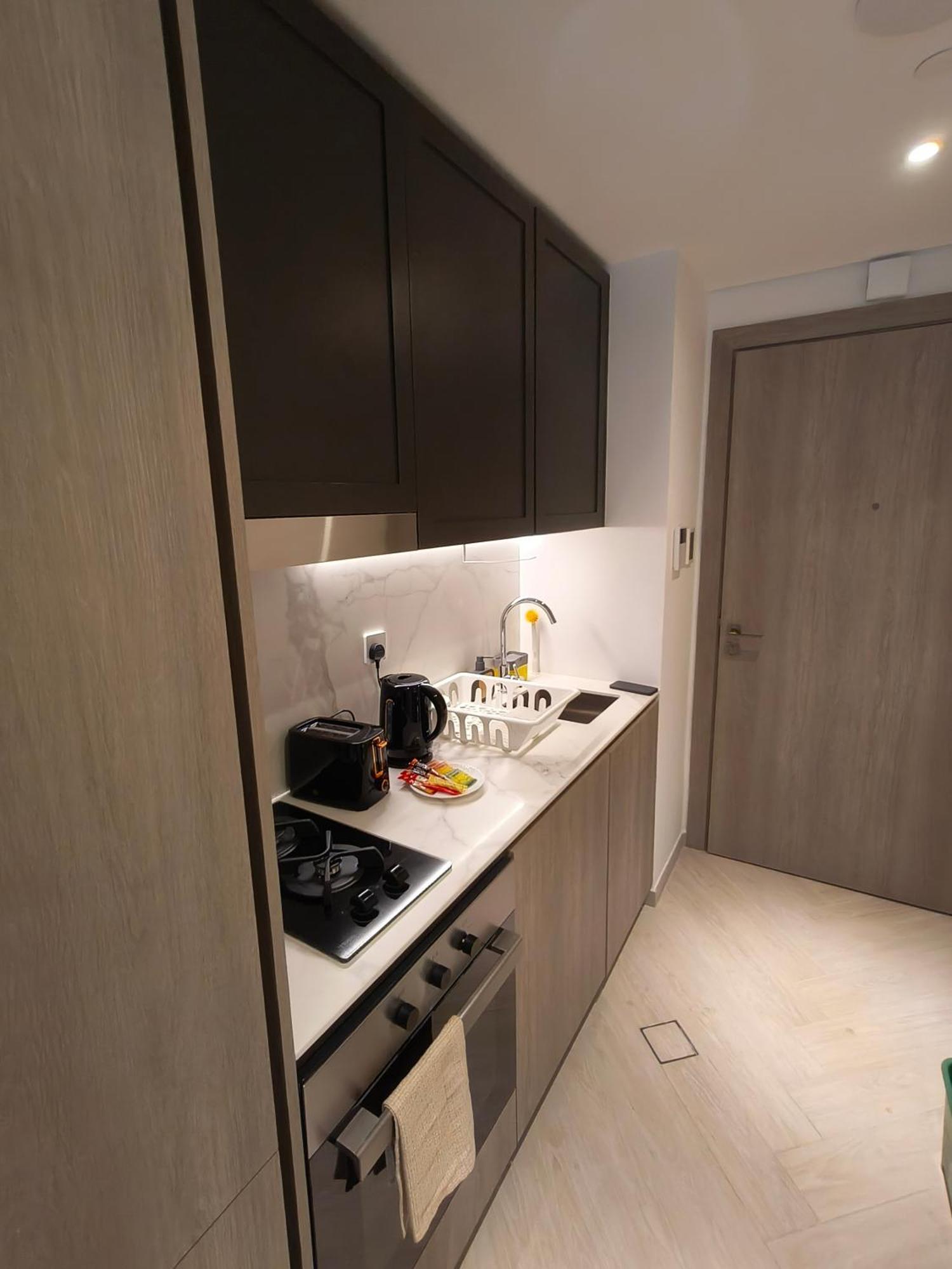 Boutique Loft, Stylish, Cozy And Luxurious Style In Wonderful Building With 2 Pools & Gym Appartement Dubaï