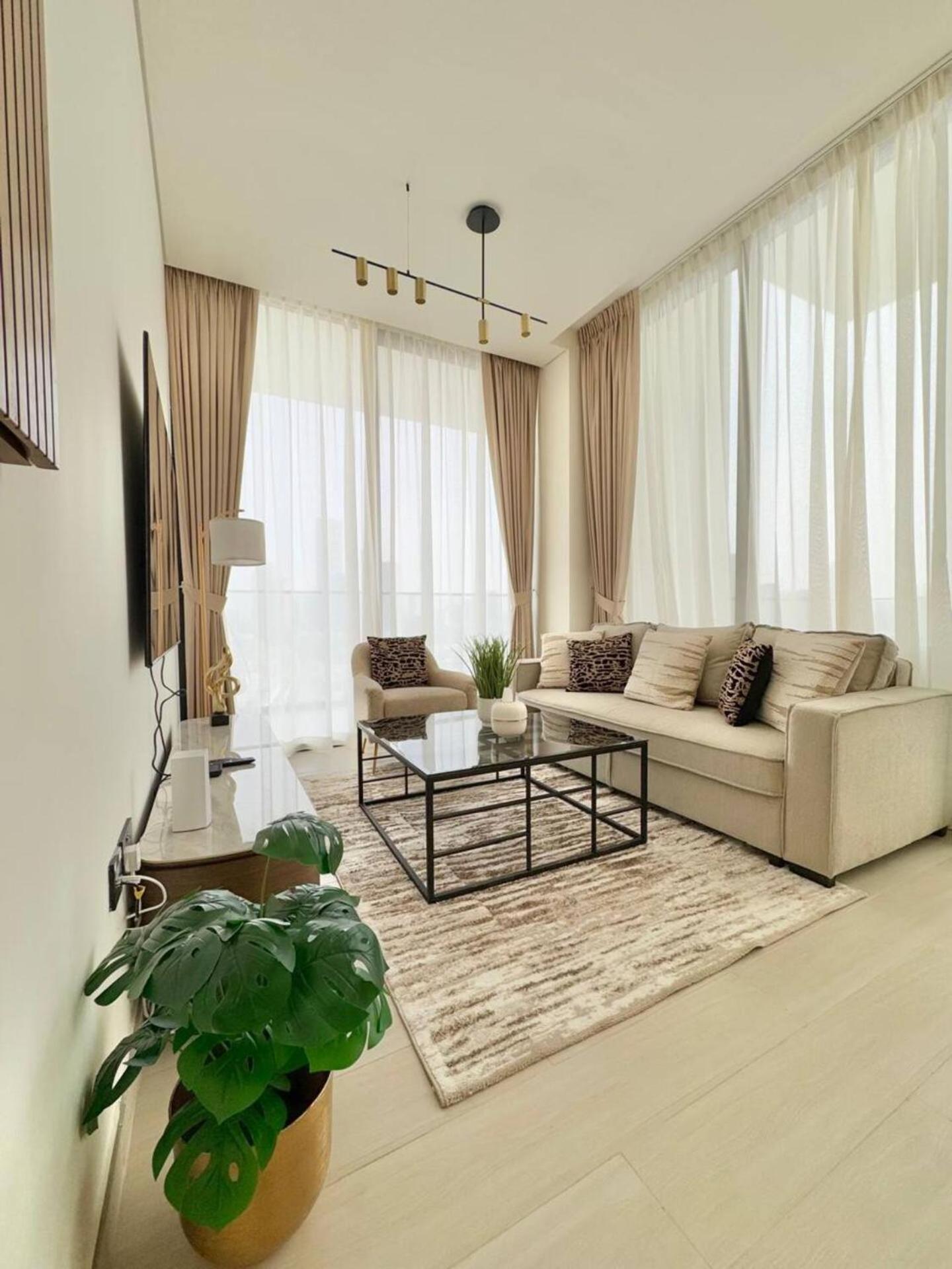 Luxurious 2br With Private Pool In Jvc Dubái