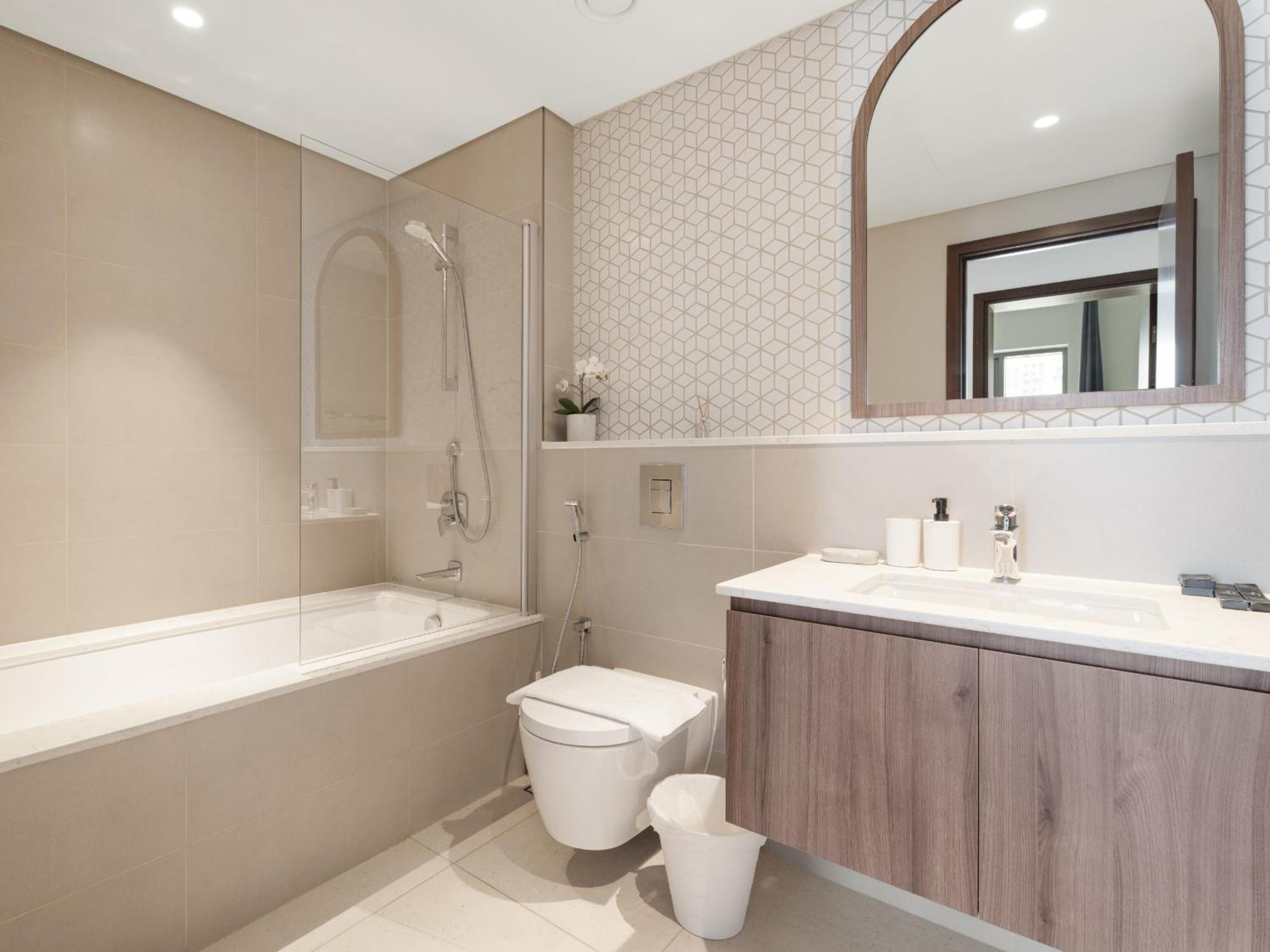 Pristine Luxury 2bdr With Sofa Bed In Vida Residences- Creek Appartement Dubaï