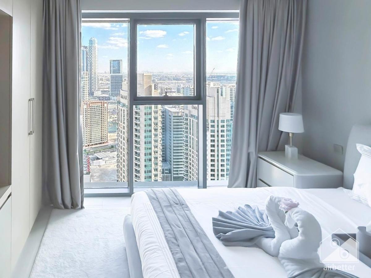 Apartment Luxurious Burj Royale 1b With Balcony & Views