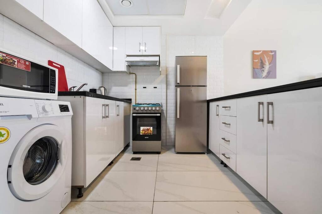 Super Elegant 1bhk - Bnh Tower * Dubaï