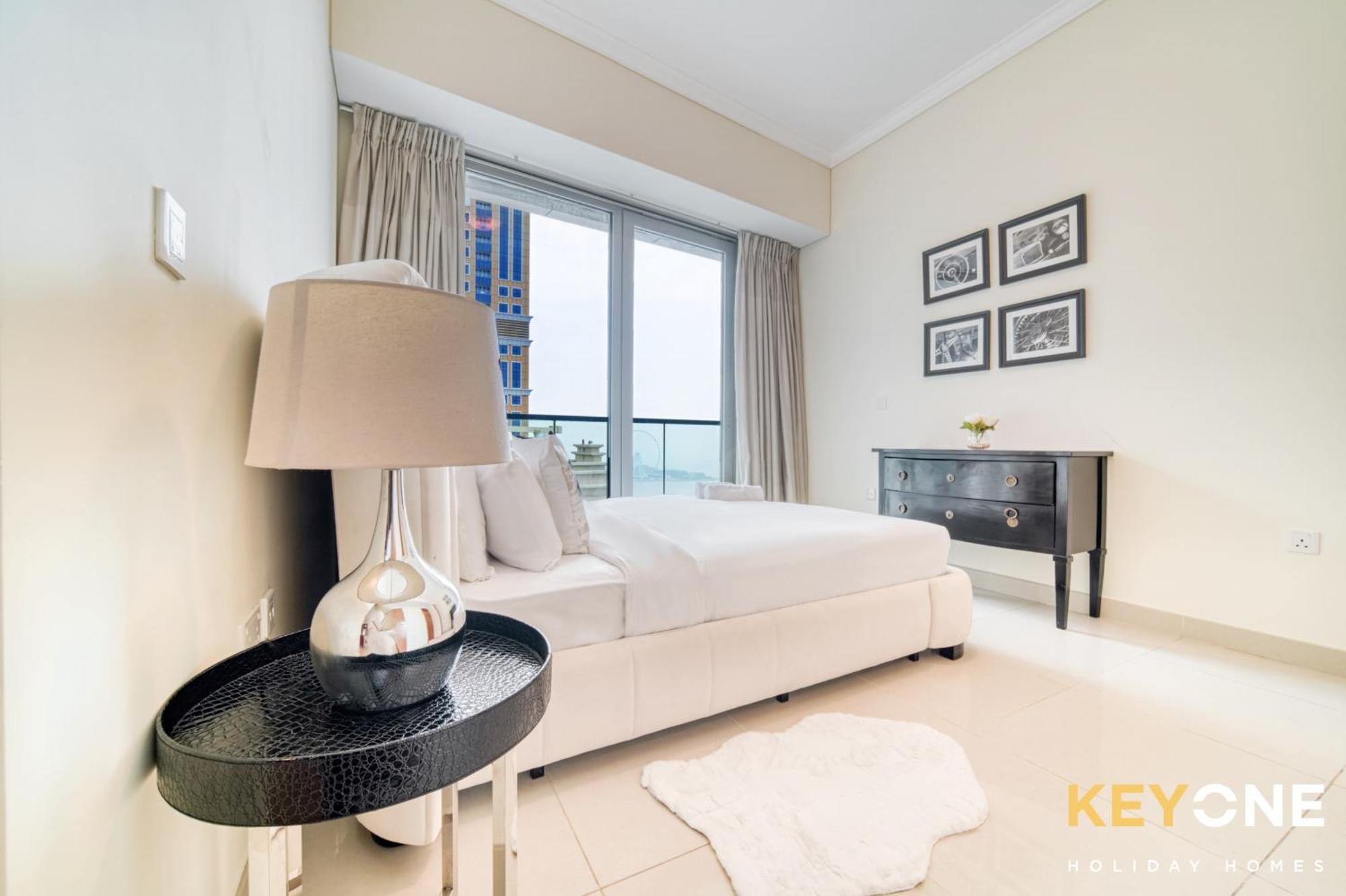 Lägenhet Captivating Sky & Sea Views In Two Bedroom *