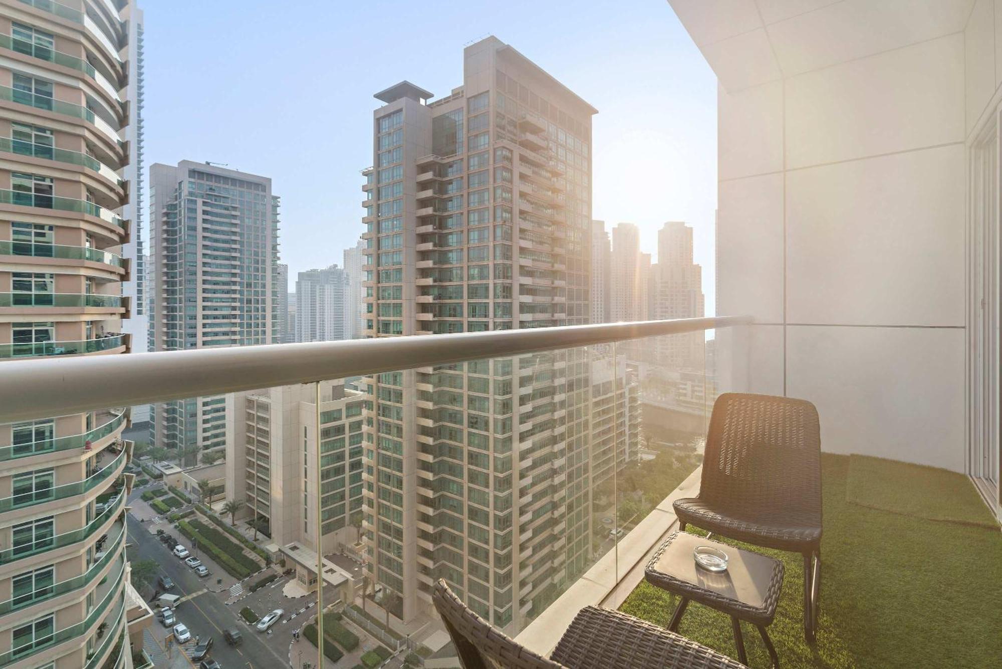 Silkhaus Chic 1bdr In West Avenue With Pool & Gym Access Appartement