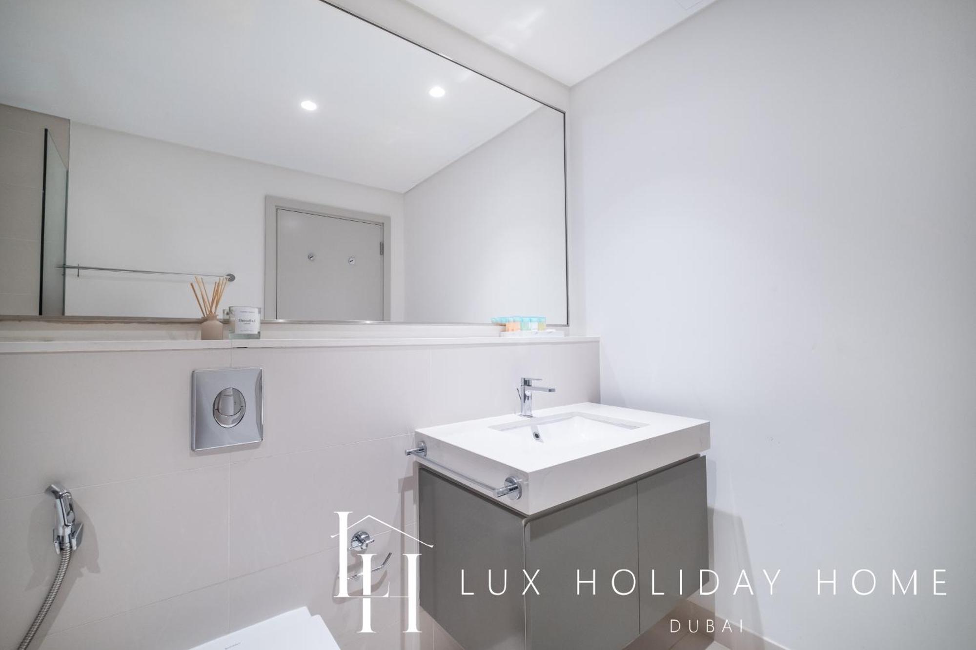 Lux The Luxury Sunrise Beachfront 2 Dubaï