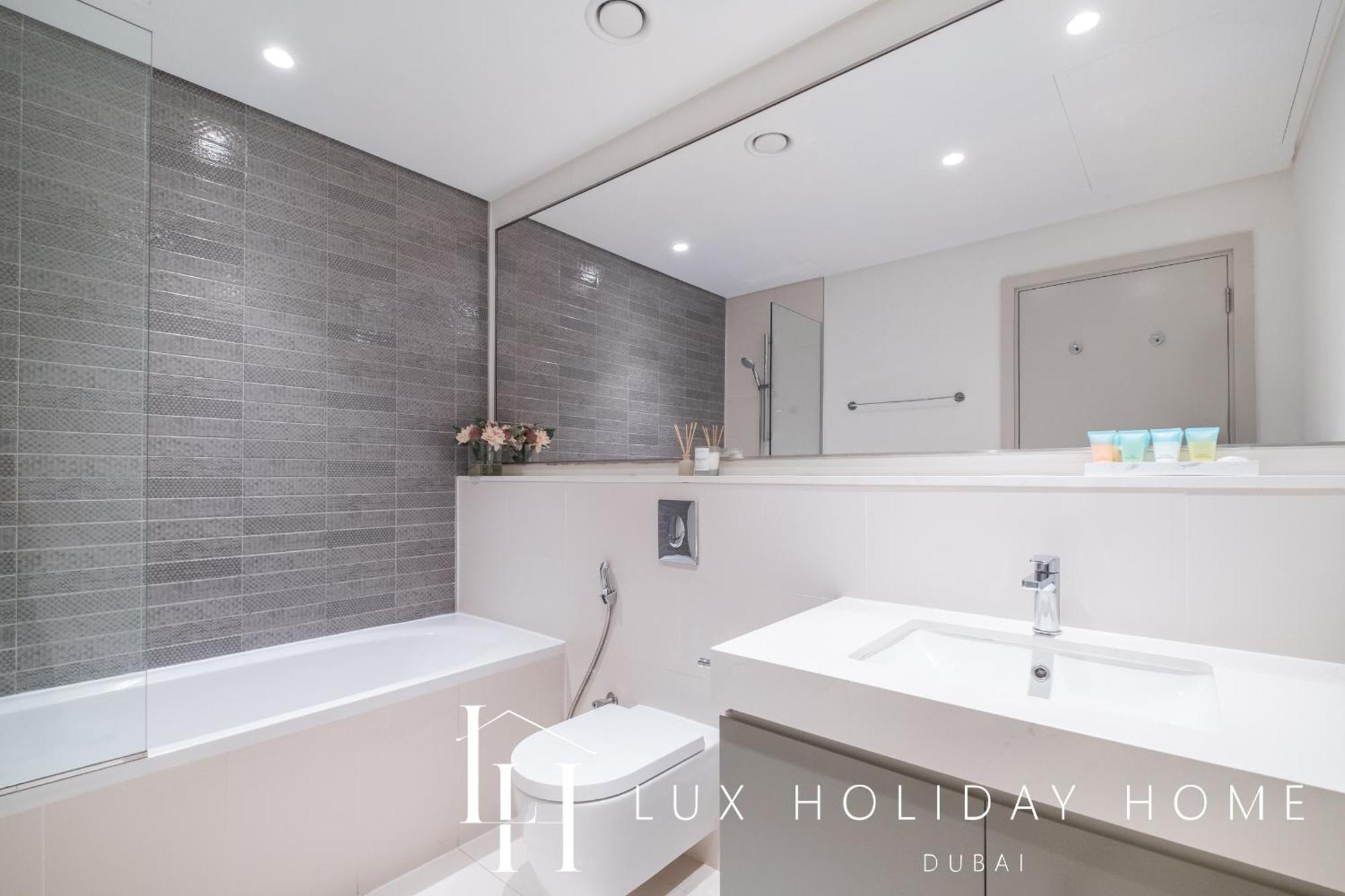 Lux The Luxury Sunrise Beachfront 2