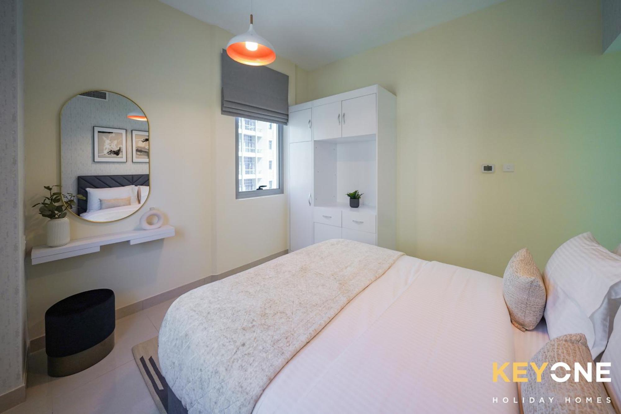 Magnificent Two Bedroom Beachfront Apartamento *