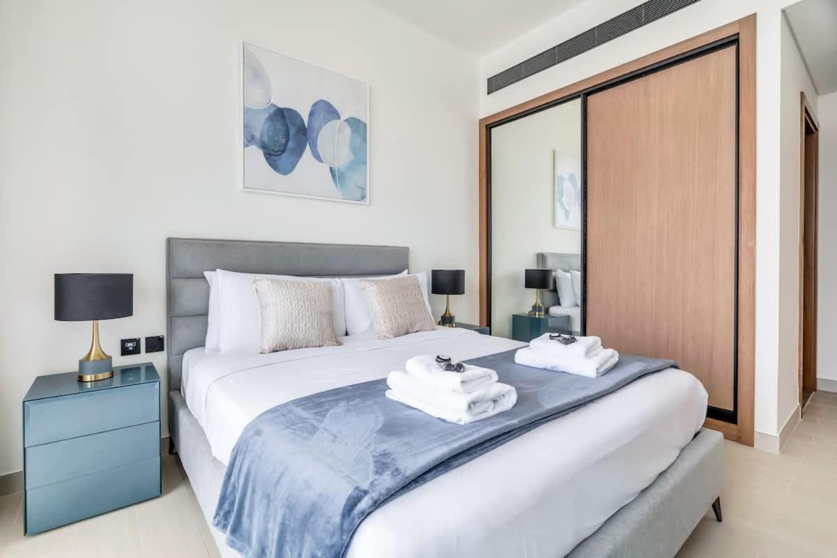 Exceptional 1br Flat Wbalcony Gym & Pool In Jvc * Dubaï