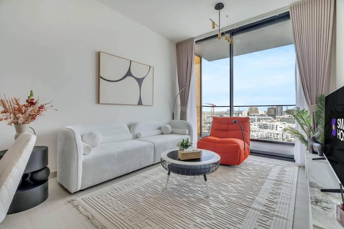 Exceptional 1br Flat Wbalcony Gym & Pool In Jvc * Dubaï