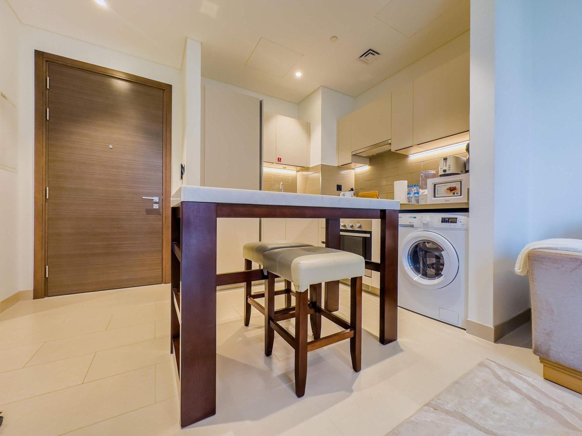Appartement Prime Location - Modern 1br Design - High Floor Dubaï