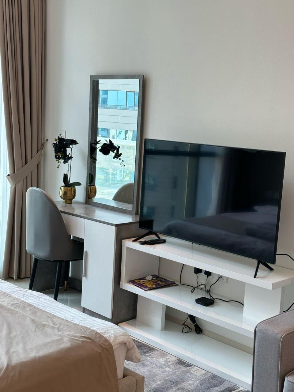 Seven Palm Jumeirah West Apartment Dubai