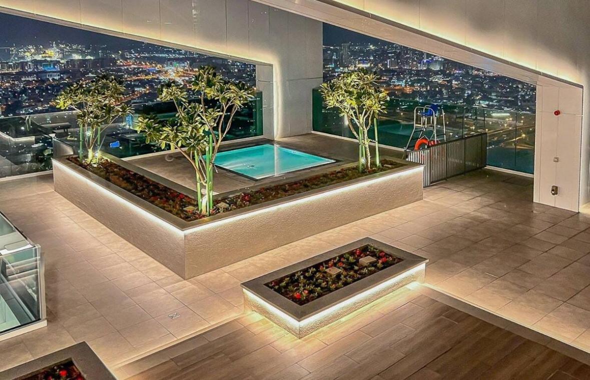 Apartament Luxury 1 Bed In The Heart Of The City! Free Wifi Dubai