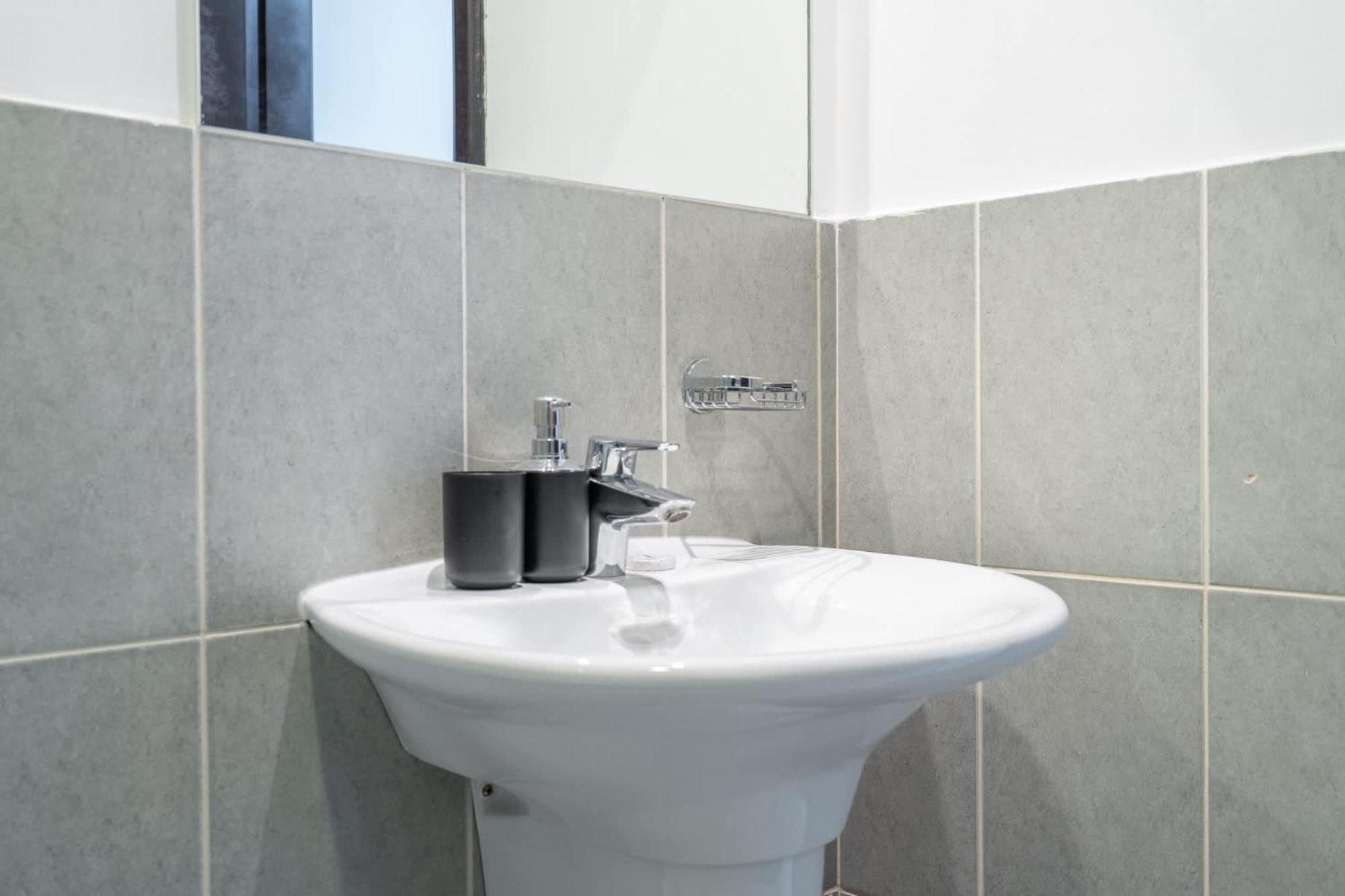 Pleasing 1-bedroom For 4 In Jvc For Relaxing Getaway Appartement