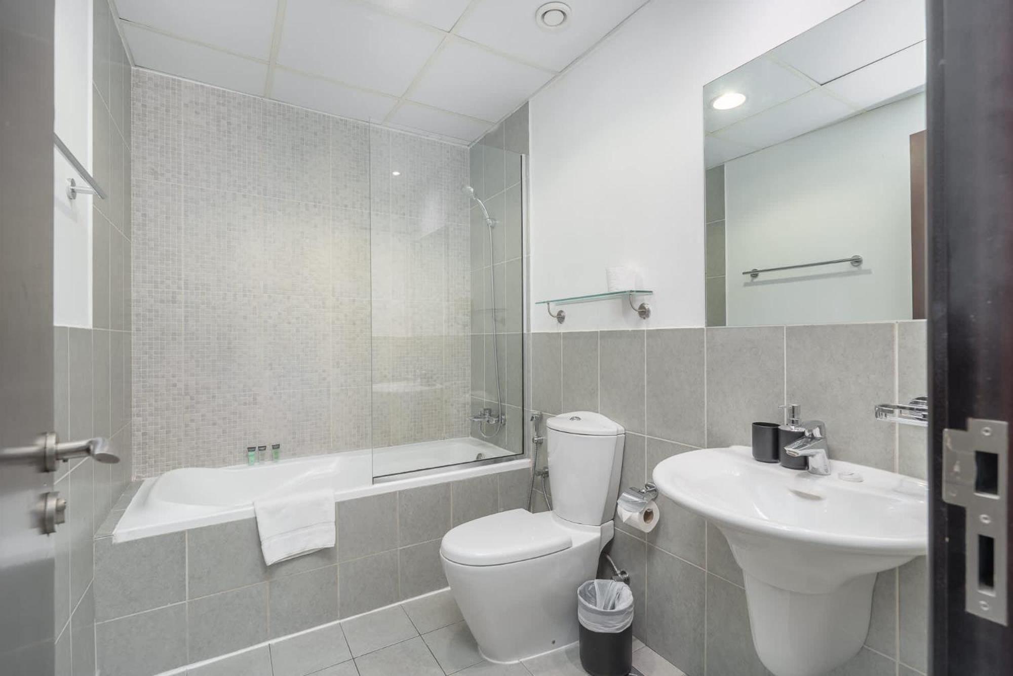 Appartement Pleasing 1-bedroom For 4 In Jvc For Relaxing Getaway *